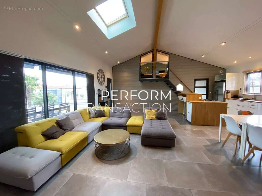 Maison à SAINT-JUST-DE-CLAIX