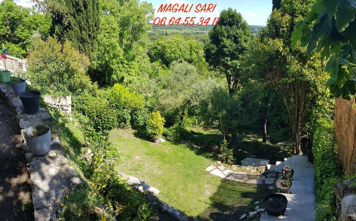 Maison à VEZENOBRES