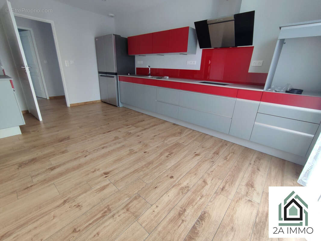 Maison à SAINT-HILAIRE-LES-MONGES