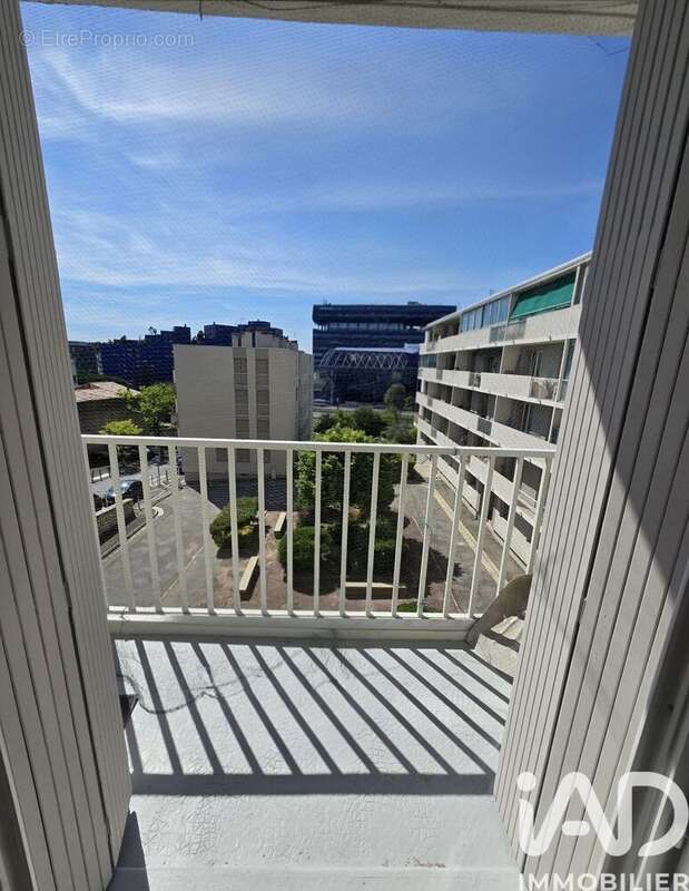 Photo 2 - Appartement à MARSEILLE-4E