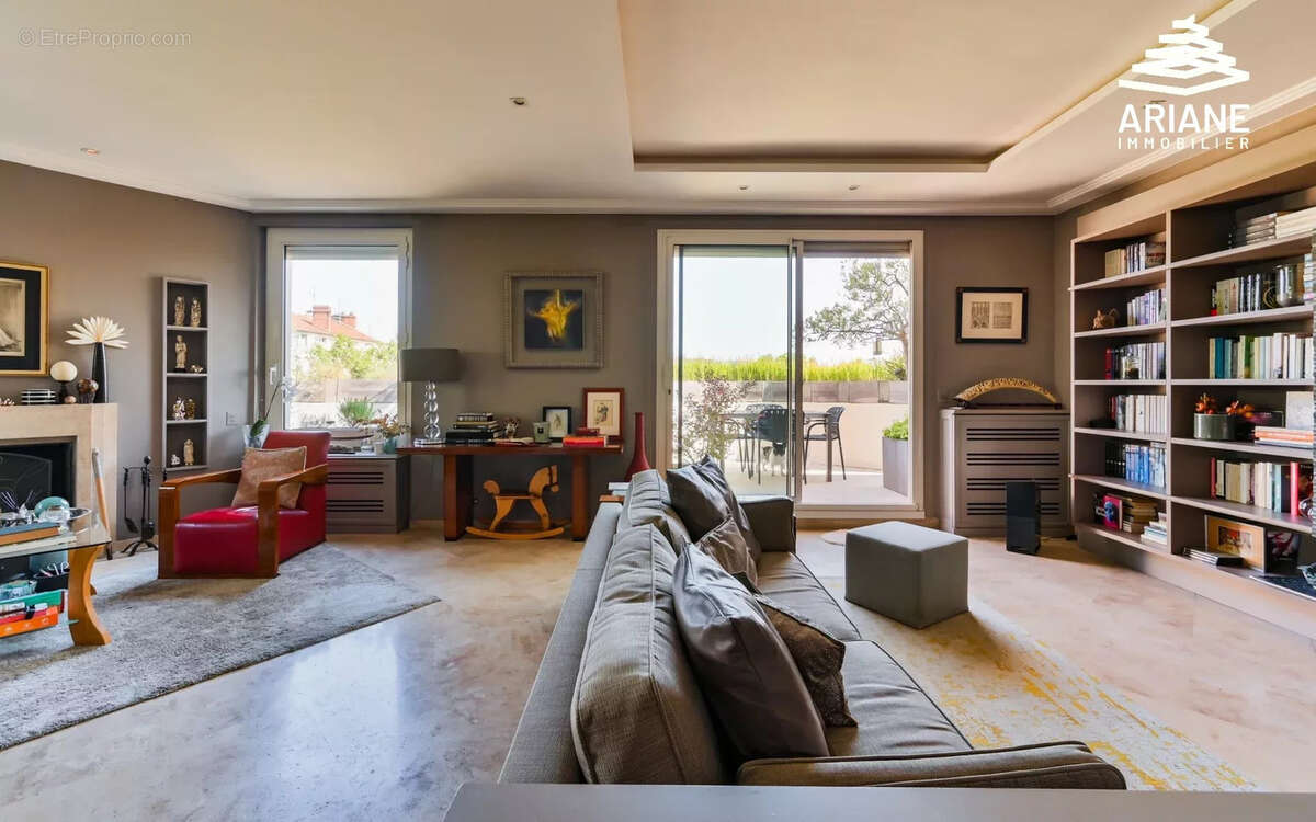 Appartement à LYON-6E