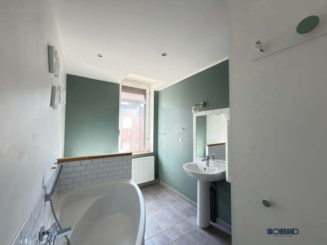 Maison 127 m² à La Madeleine  - photo 8