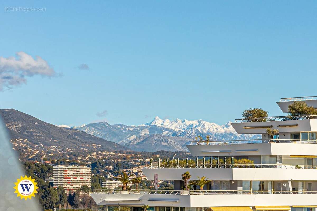 Appartement à VILLENEUVE-LOUBET
