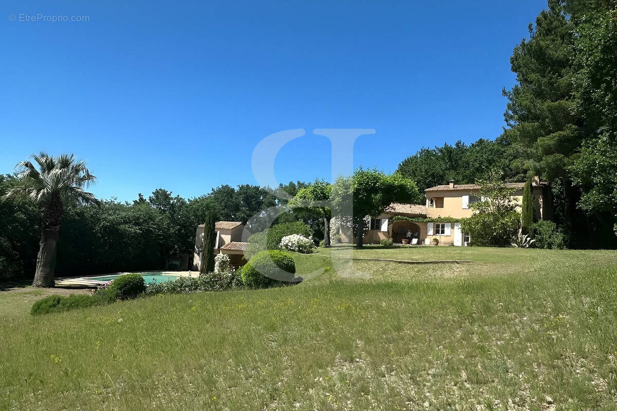 Maison à VAISON-LA-ROMAINE