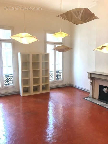 Appartement à MARSEILLE-6E