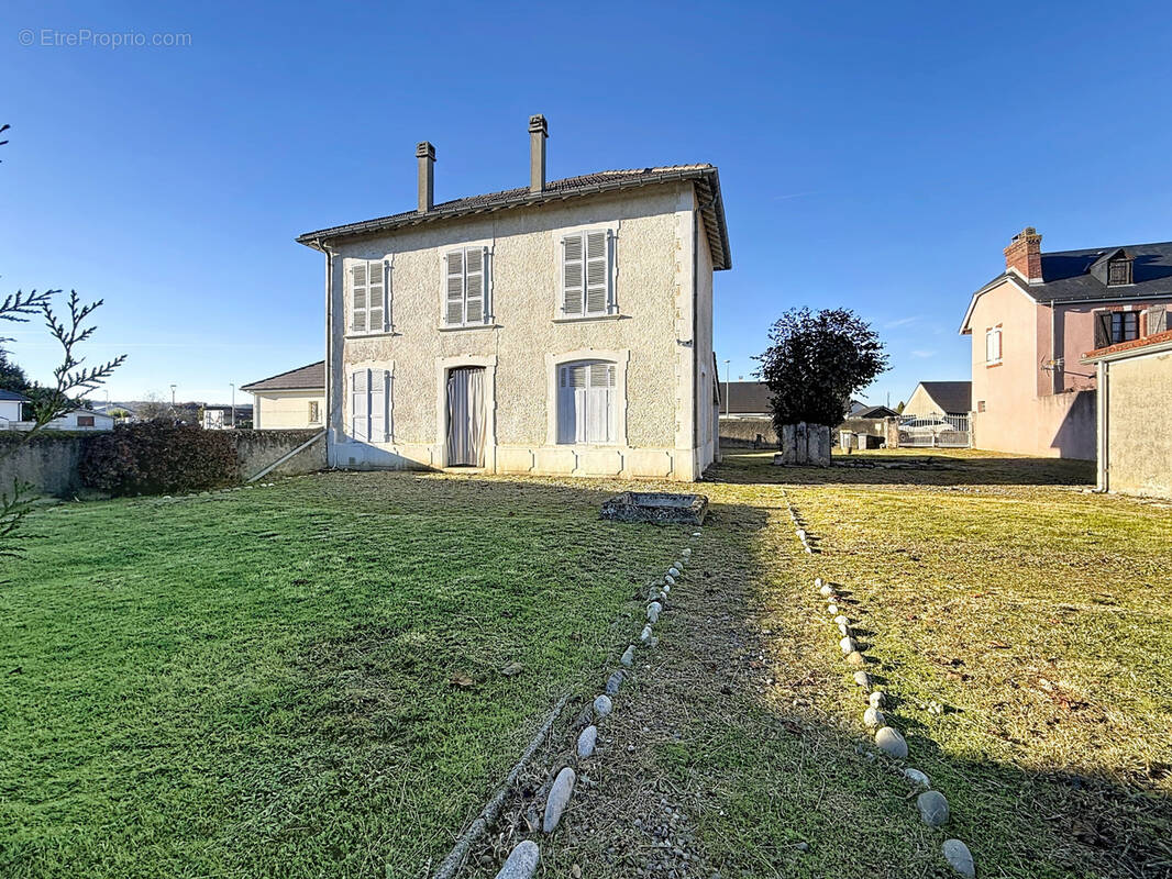 Maison à BOEIL-BEZING