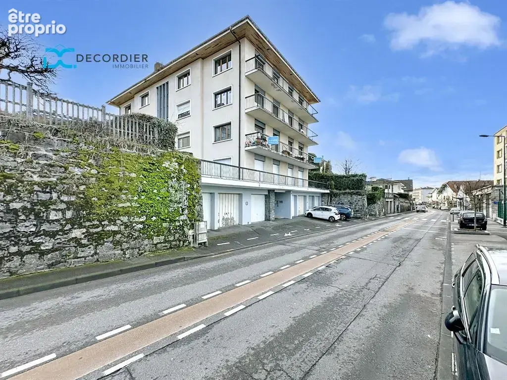 Evian centre t3 balcon vue lac - photo 19