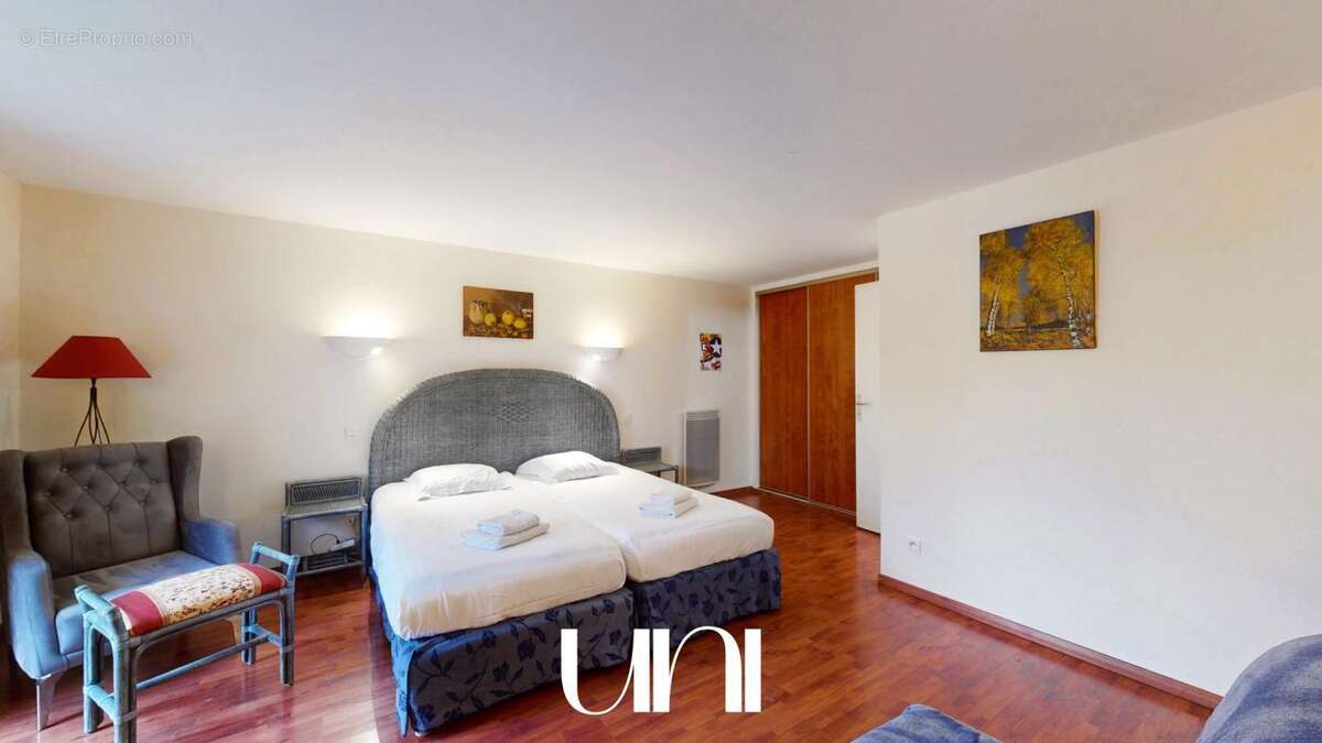 Appartement à COLLEVILLE-SUR-MER