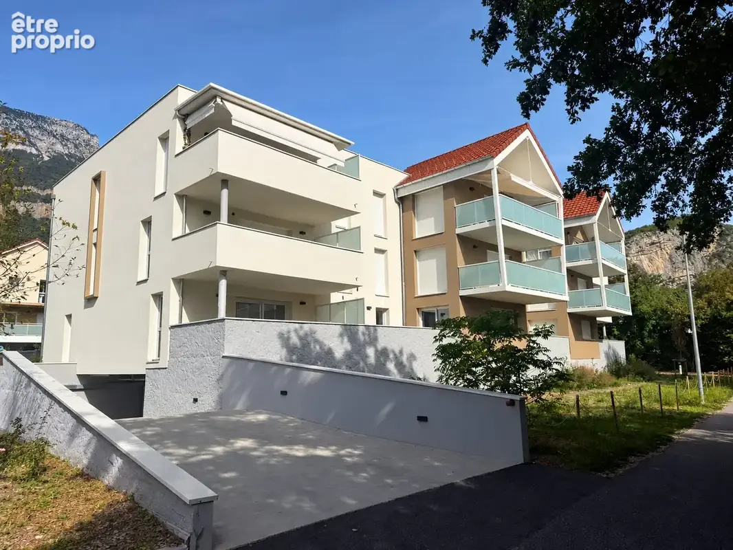 Photo Appartement à Claix au prix de N/C