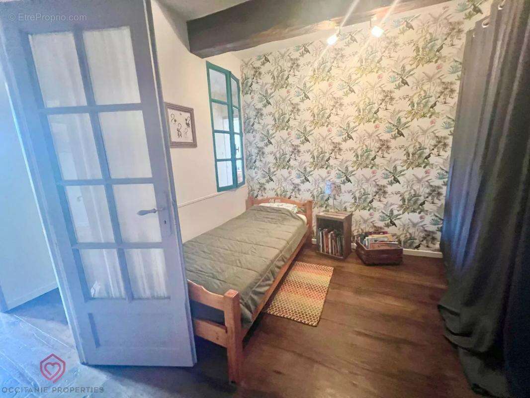 Maison à SAINT-PIERRE-DE-RIVIERE