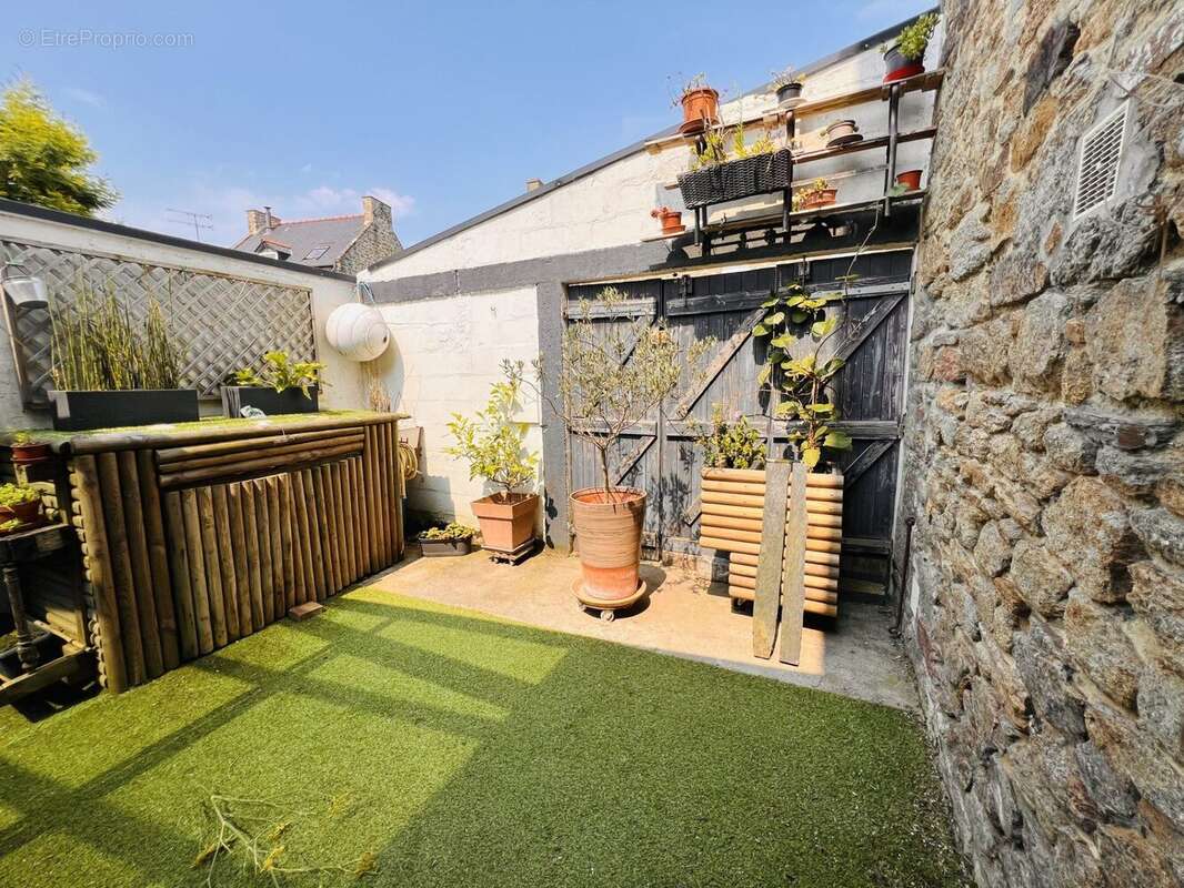Maison 90 m² à Saint-Coulomb  - photo 6