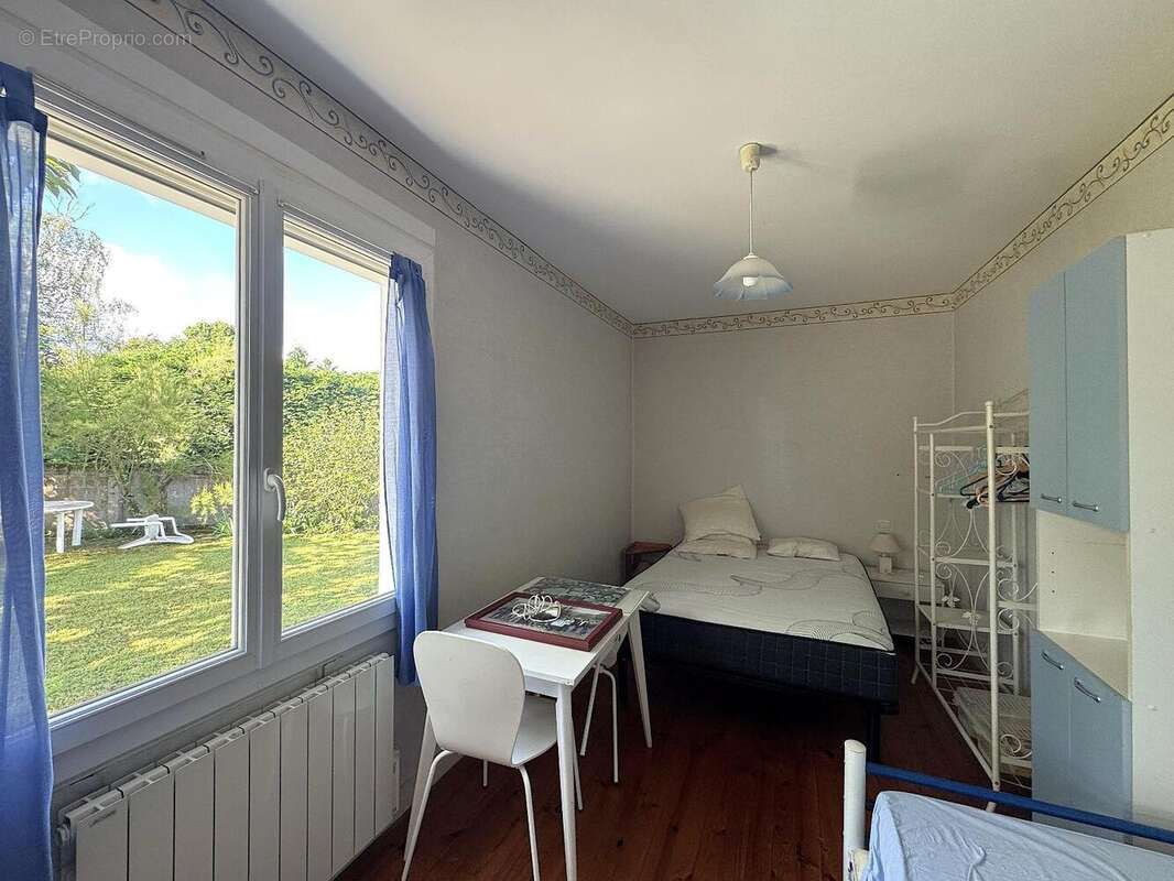   - Maison à THOUARS
