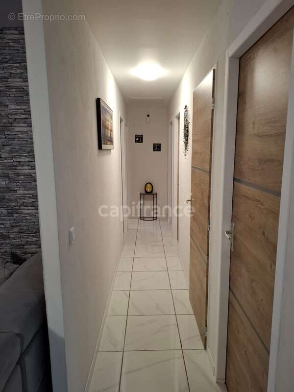 Maison à SAINTE-ANASTASIE-SUR-ISSOLE