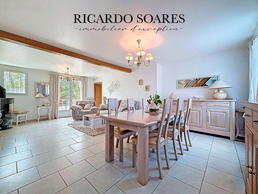 60290 monchy-saint-eloi - maison familiale 164m2 au sol / 4 ou 5 chambres / 2 garages / jardin - photo 5