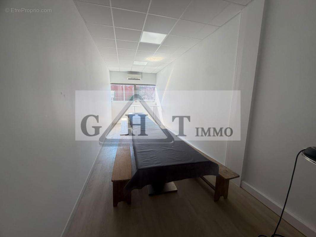 Entrepot bureaux 1292m2 a noisy-le-grand a la vente - photo 5
