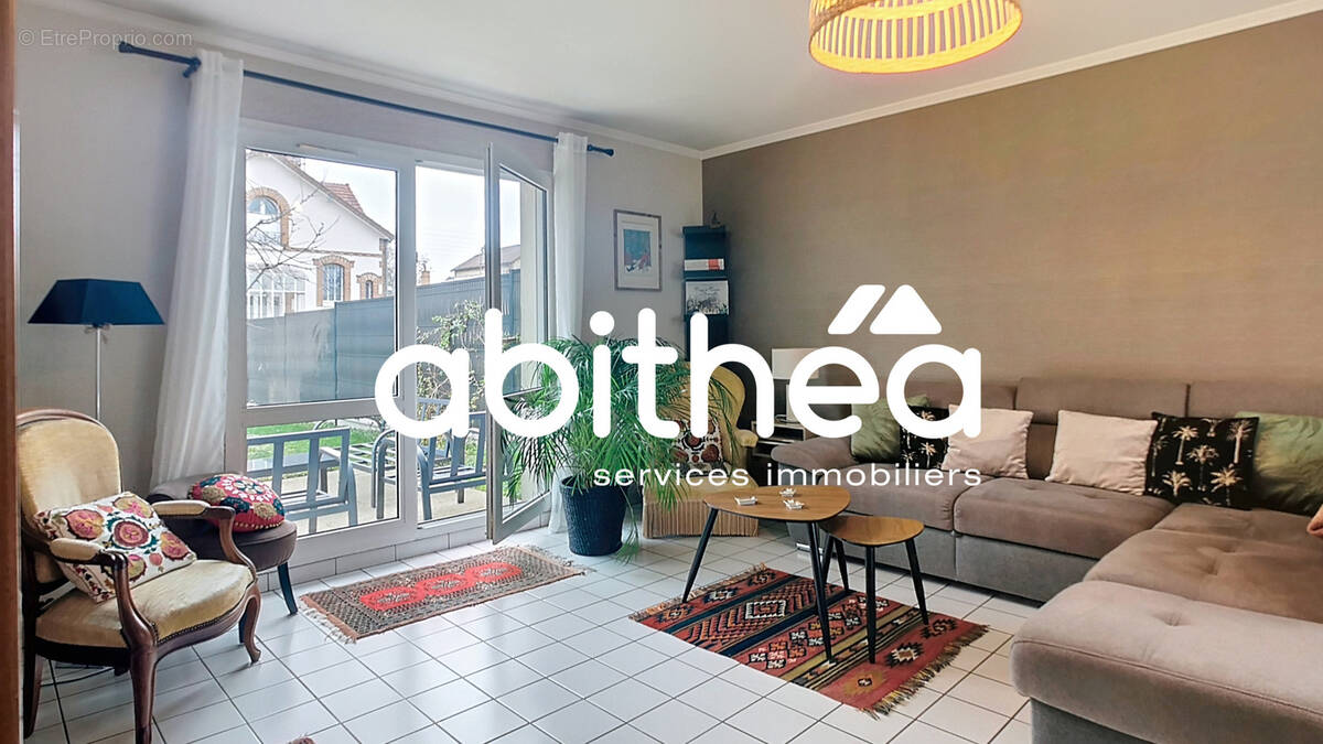 Maison à SAINTE-SAVINE