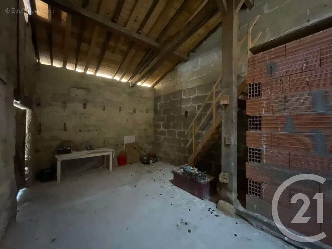 Maison 124 m² à Coutras  - photo 10
