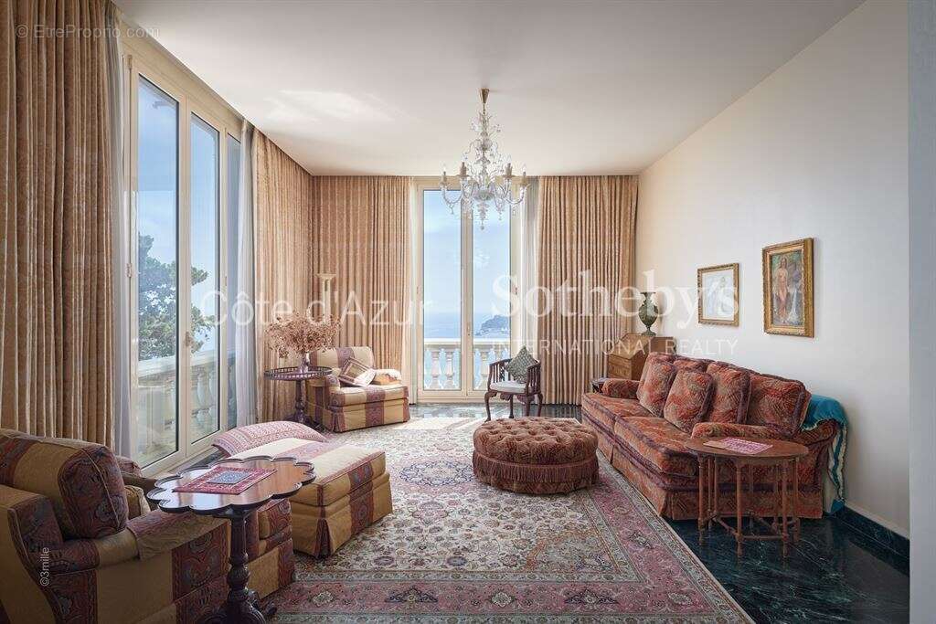 Maison à ROQUEBRUNE-CAP-MARTIN