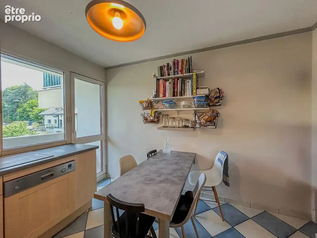CHAMBÉRY- Secteur Bissy  Appartement T4 de 86 m2 - photo 4