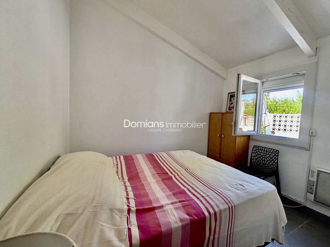 Maison 40 m² à Saint-Cyprien  - photo 8