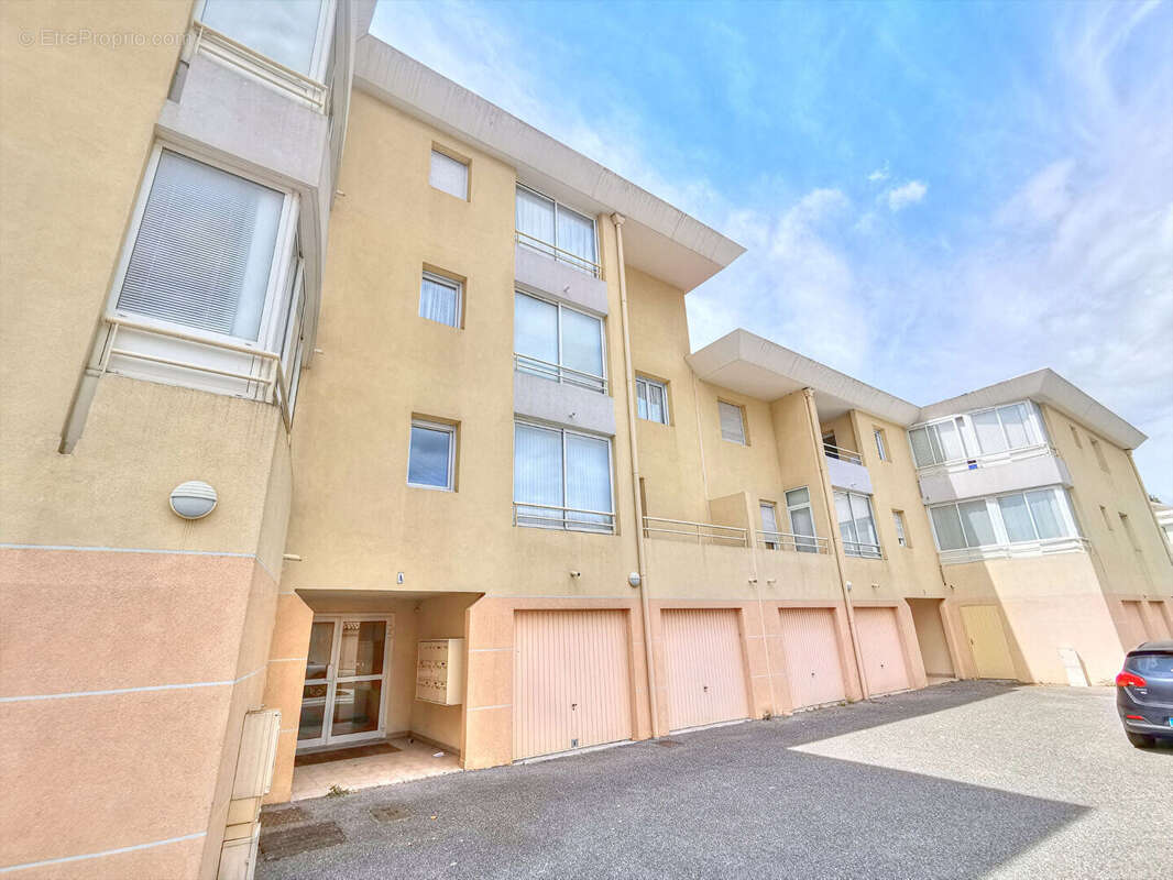 Appartement à SOLLIES-PONT