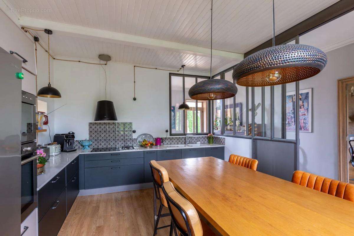 Maison à VILLEFRANCHE-SUR-SAONE