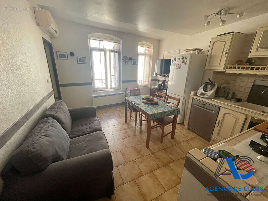 Appartement Cuers 2 pièce(s) 39 m2 - photo 2