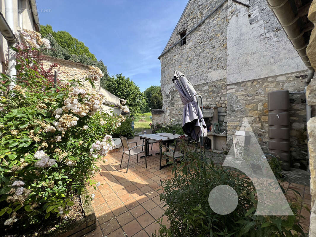 Maison avec local commercial - centre ville de nanteuil le haudouin - photo 10