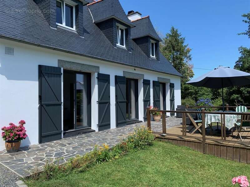 Maison à LA FEUILLEE