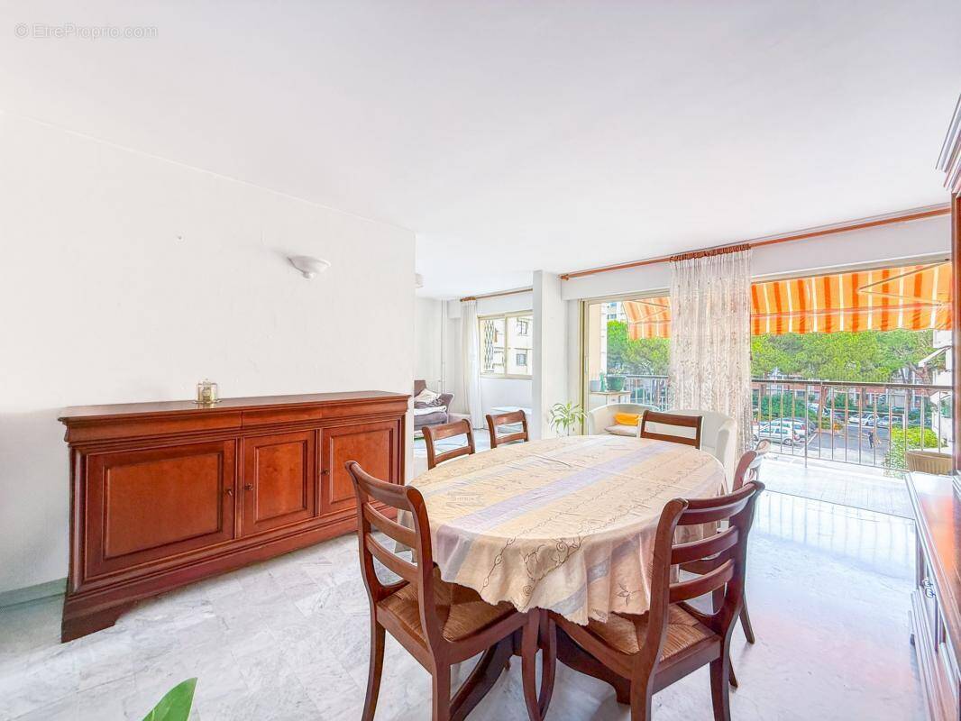 Appartement à CAGNES-SUR-MER