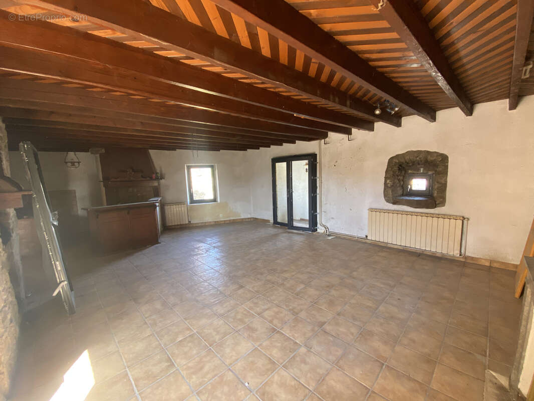 Maison à SAINT-CYR