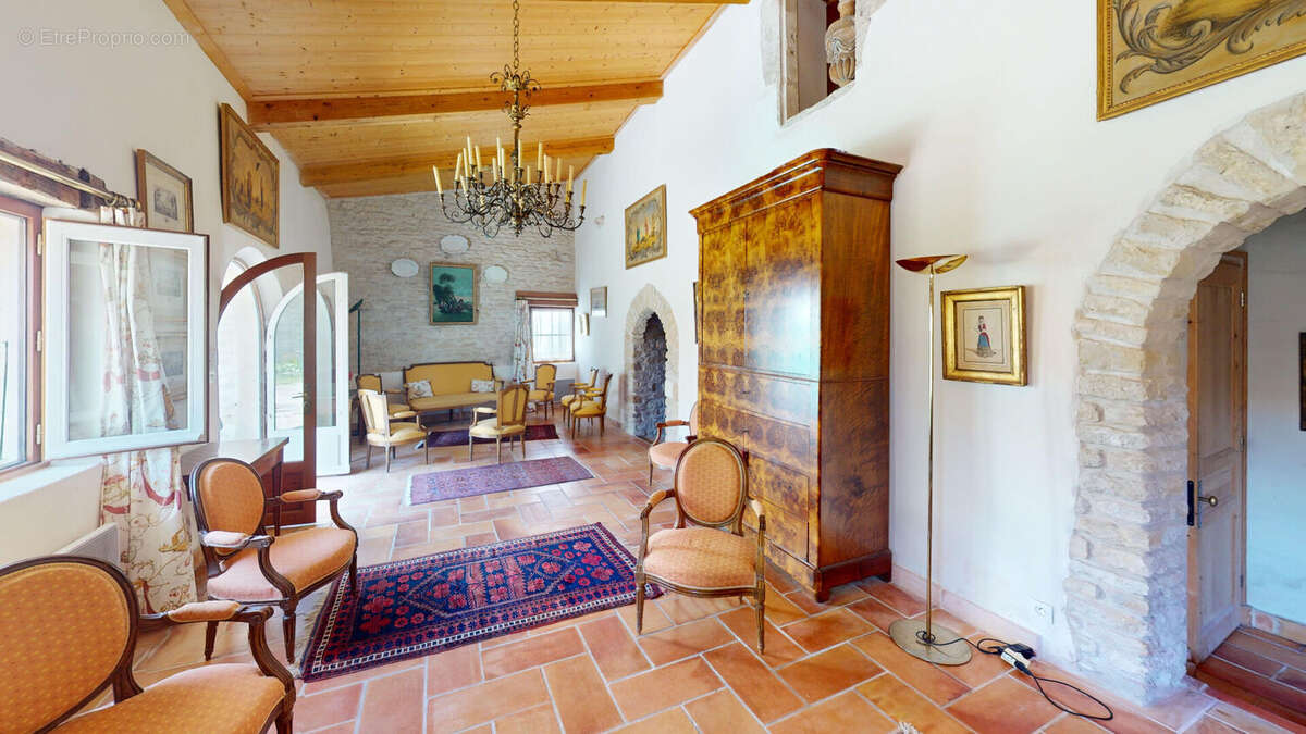Maison à SAINT-CLEMENT-DES-BALEINES