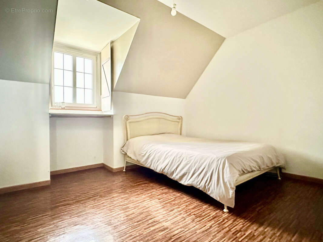 Maison à NANTEUIL-LE-HAUDOUIN