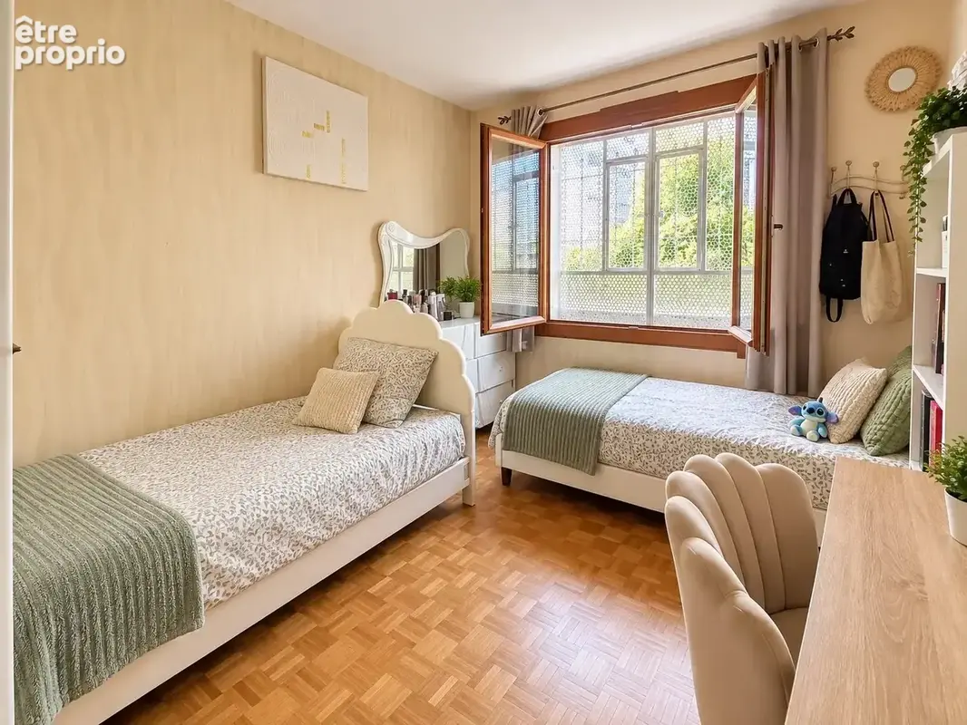 Appartement t3/4 63m2 hopital europeen - photo 7