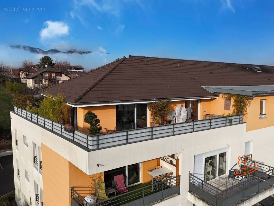 Appartement à CESSY