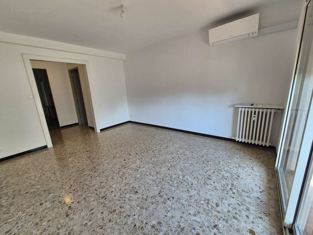 Appartement à HYERES