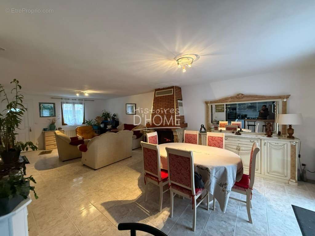 Maison à ROZAY-EN-BRIE