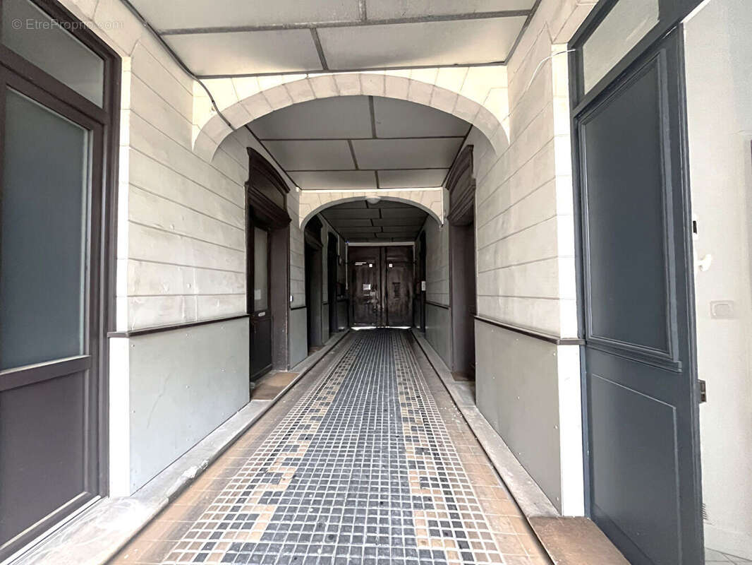 Local commercial 28m² à rouen - photo 5