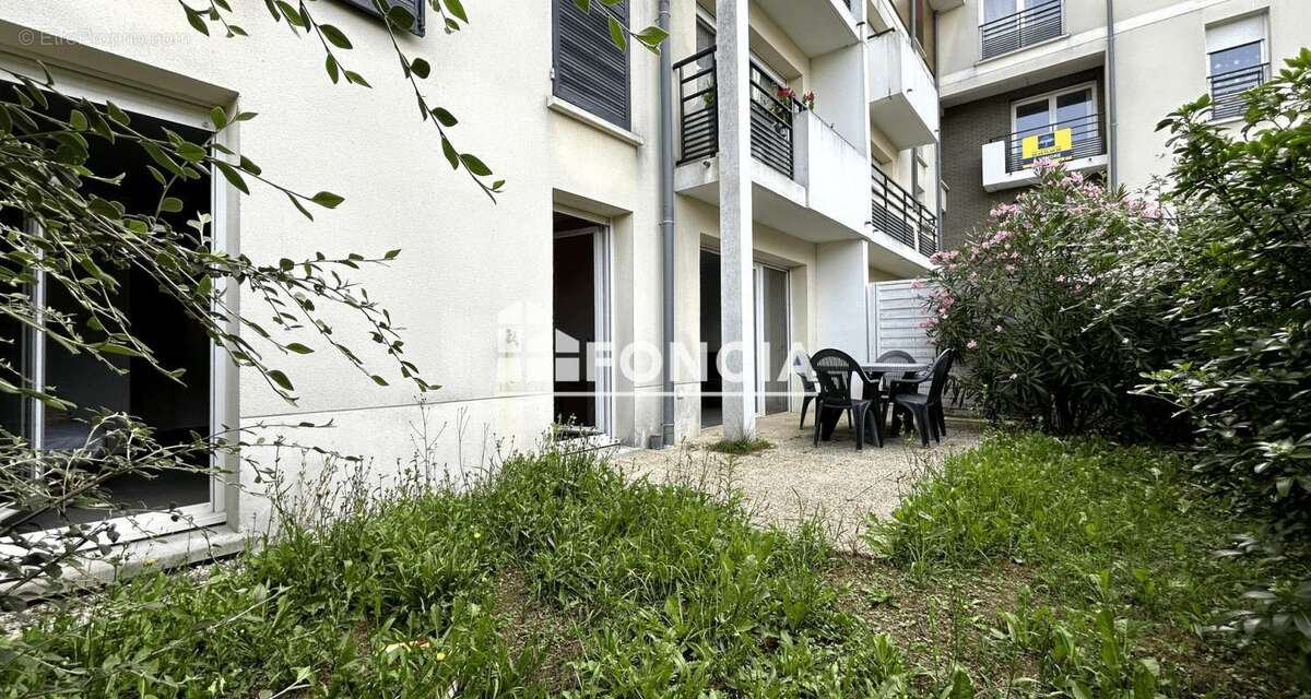Appartement à SAINT-PIERRE-DU-PERRAY
