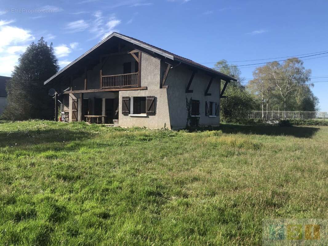 Maison à AVEZAC-PRAT-LAHITTE