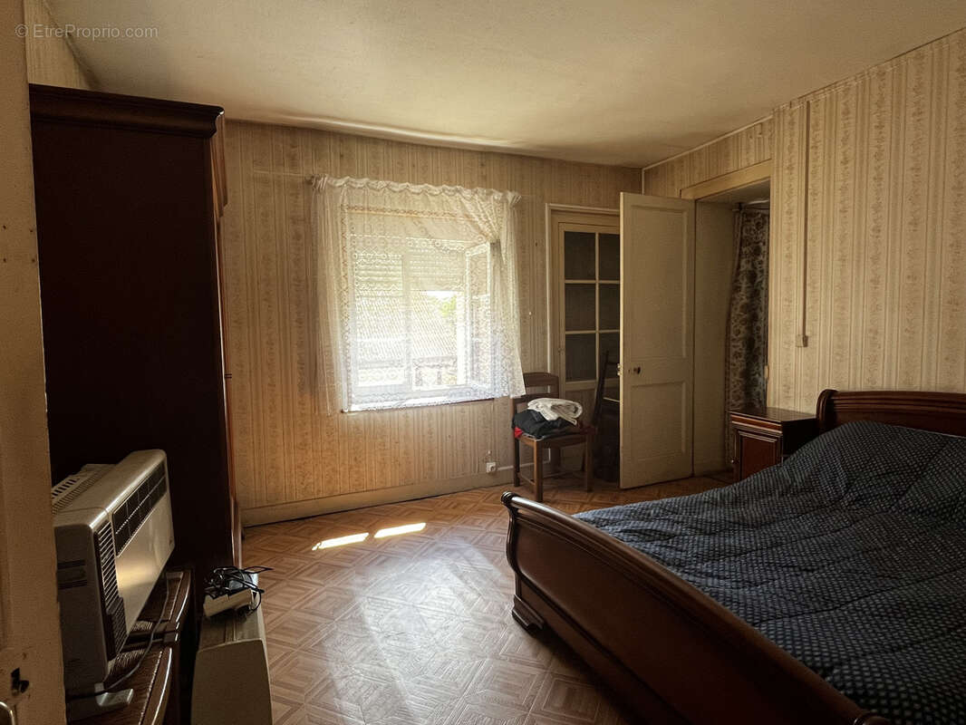Maison à MONNAI