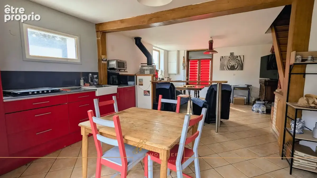 Coup de cœur à la campagne : charme, volumes et potentiel sur plus de 7 800 m2 ! - photo 2