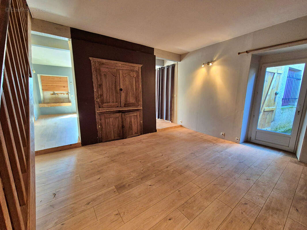 Maison à SAINT-GERMAIN-SUR-MEUSE