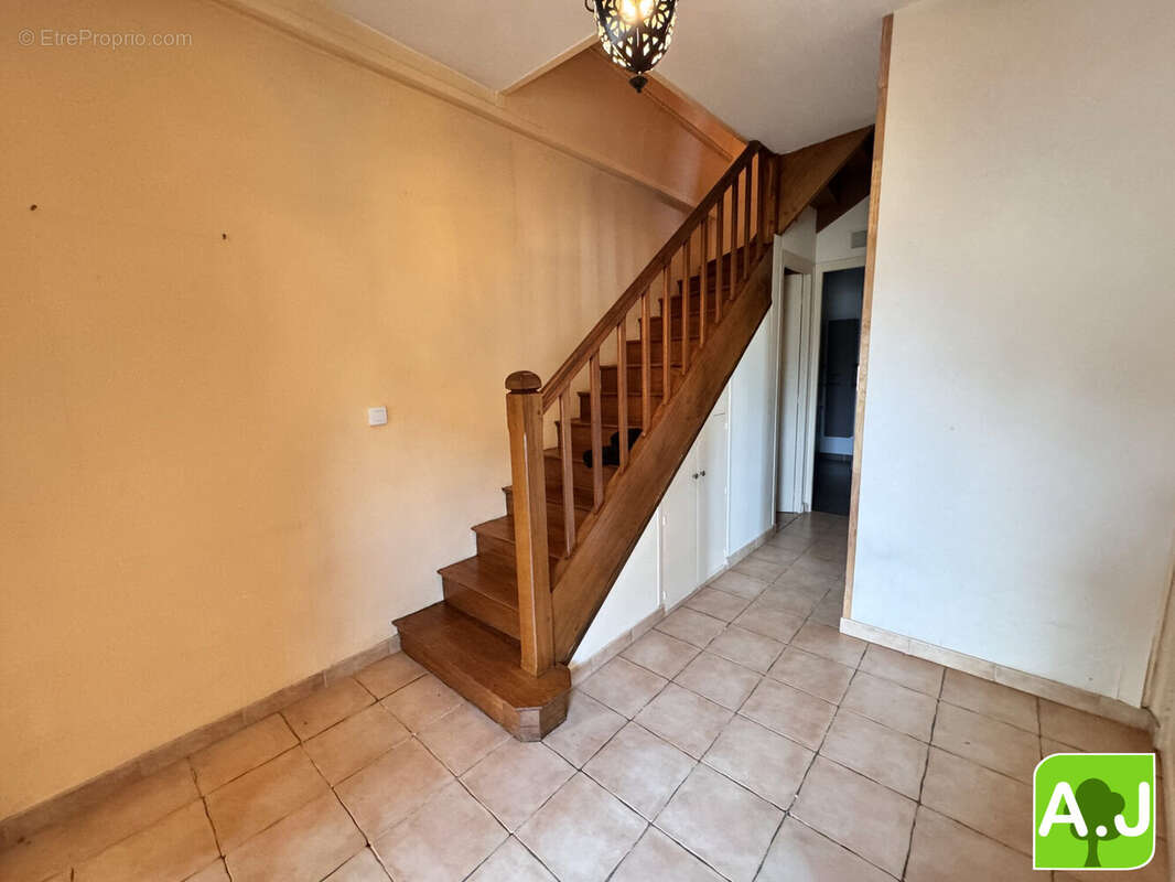 Maison 97 m² à Anet  - photo 8