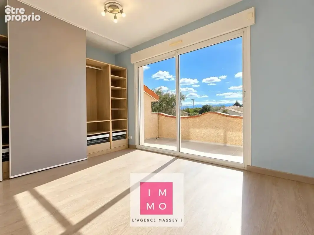 Belle maison familiale de 147 m² avec 5 chambres, terrasses et jardin - photo 11