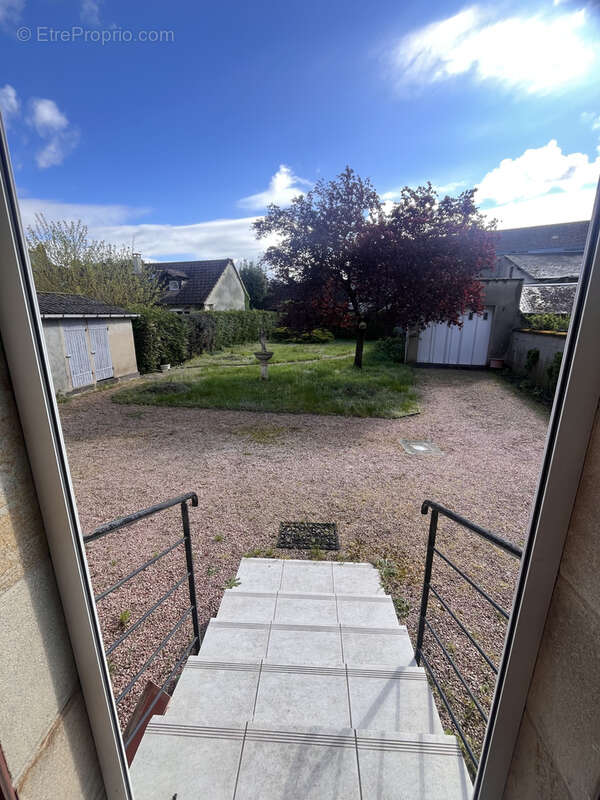 Maison à YZEURE