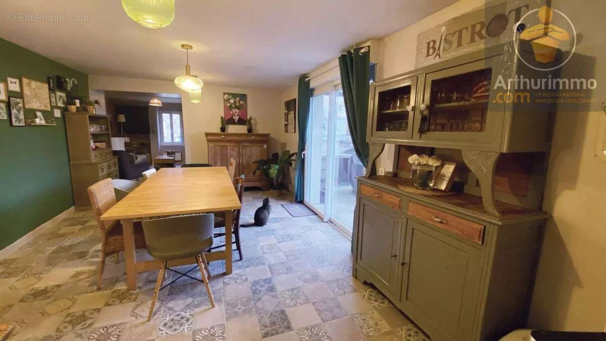 Maison à VILLERMAIN