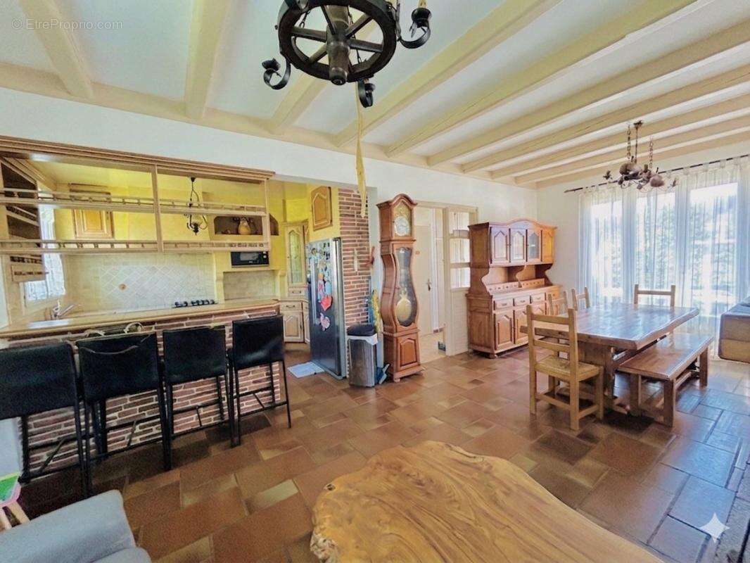 Maison à COULOMMIERS