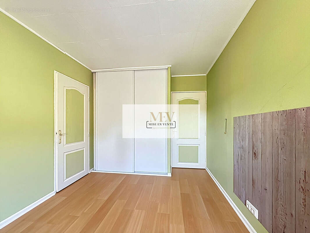 Appartement à LE PERREUX-SUR-MARNE