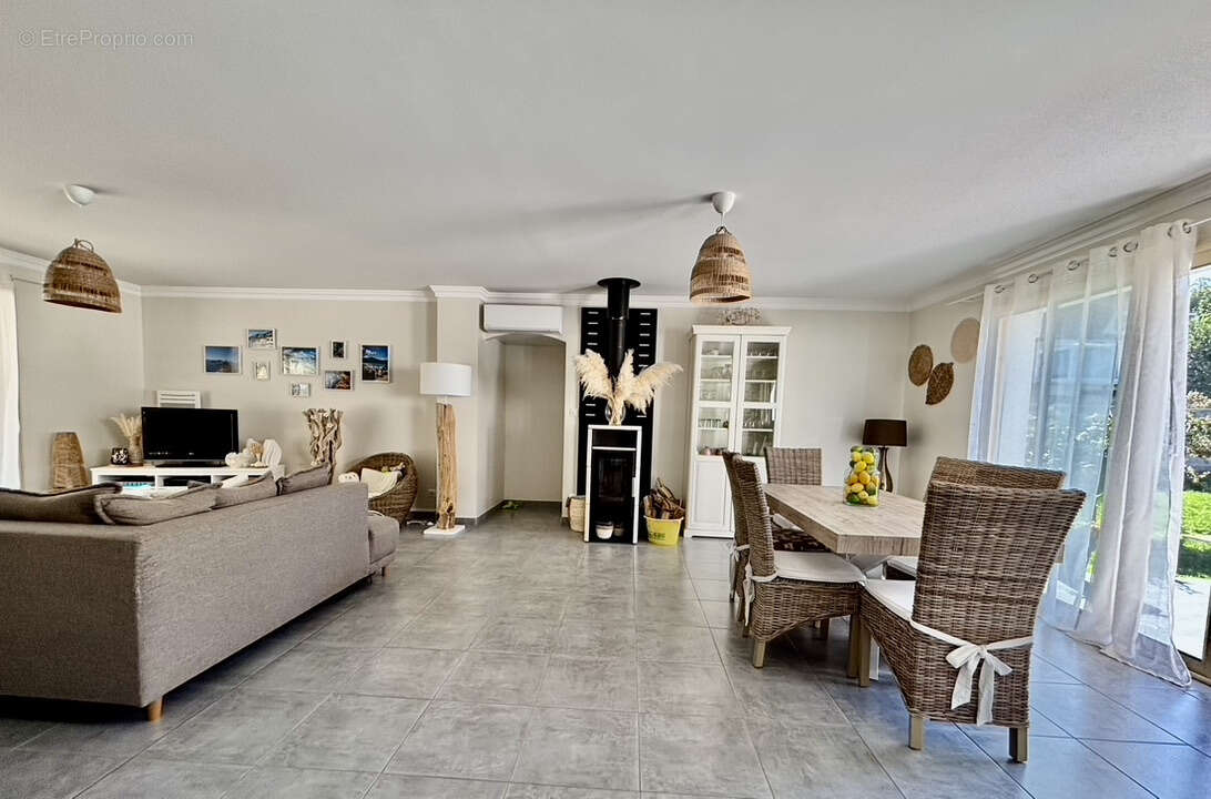 Maison à BOSMIE-L&#039;AIGUILLE